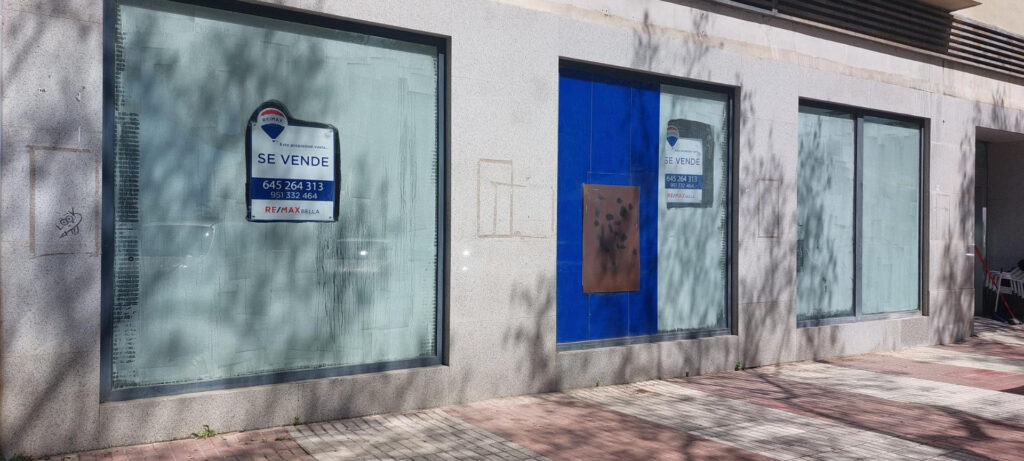 Commercial Space for Rent on Severo Ochoa Avenue In Marbella Centro