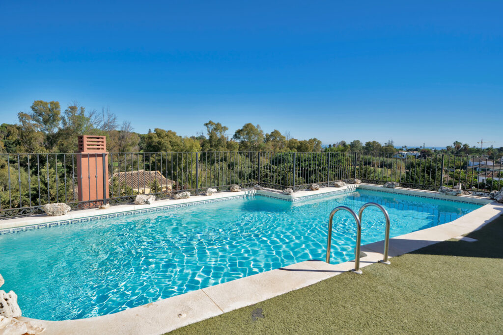 Unique Luxury Triplex Penthouse in Alhambra del Golf IV – Guadalmina Baja In Guadalmina Baja