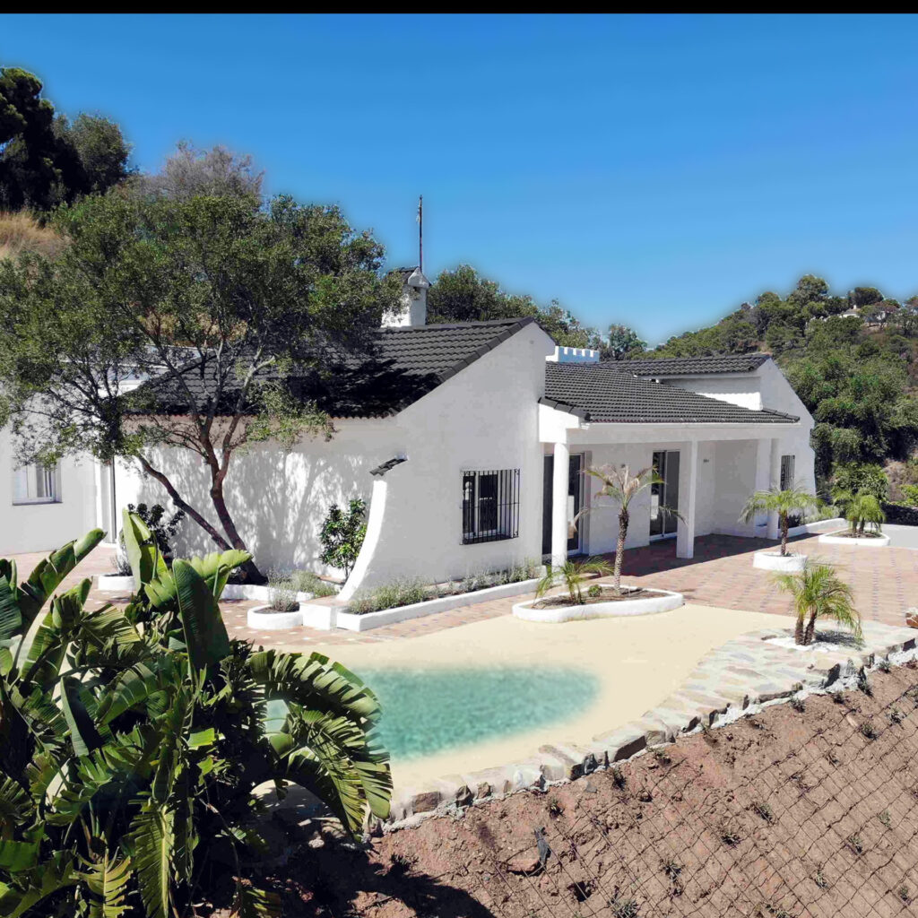 Fully revonavated finca with panoramic sea views | complete privacy In Altos de Estepona
