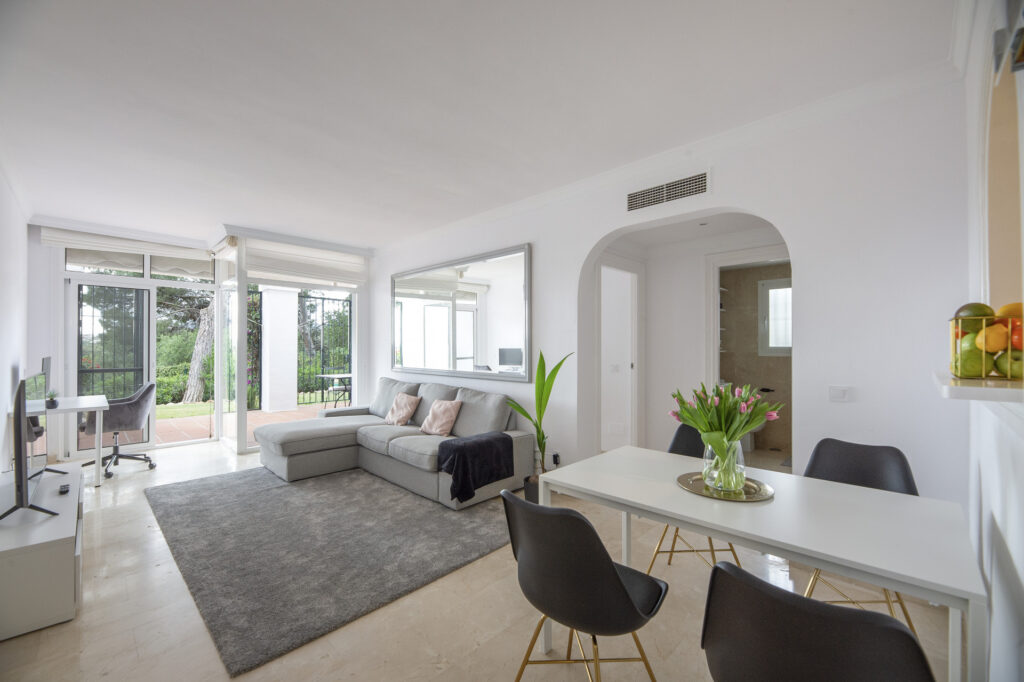 Apartment in Terrazas de la Quinta, Benahavis In Terrazas de la Quinta