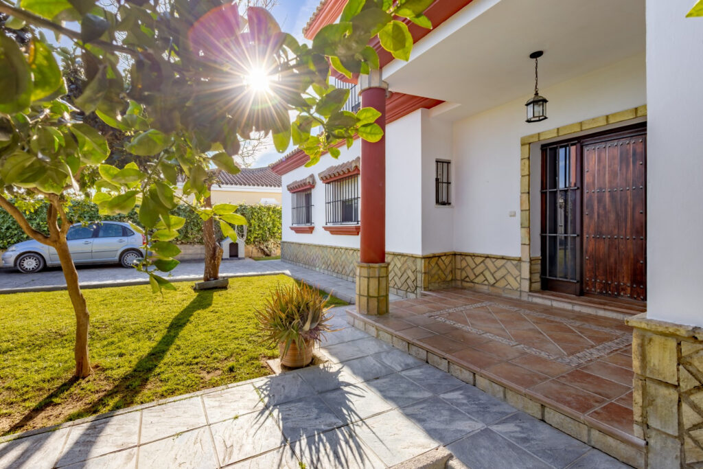 DETACHED VILLA IN EL PUERTO DE SANTA MARÍA In Norte