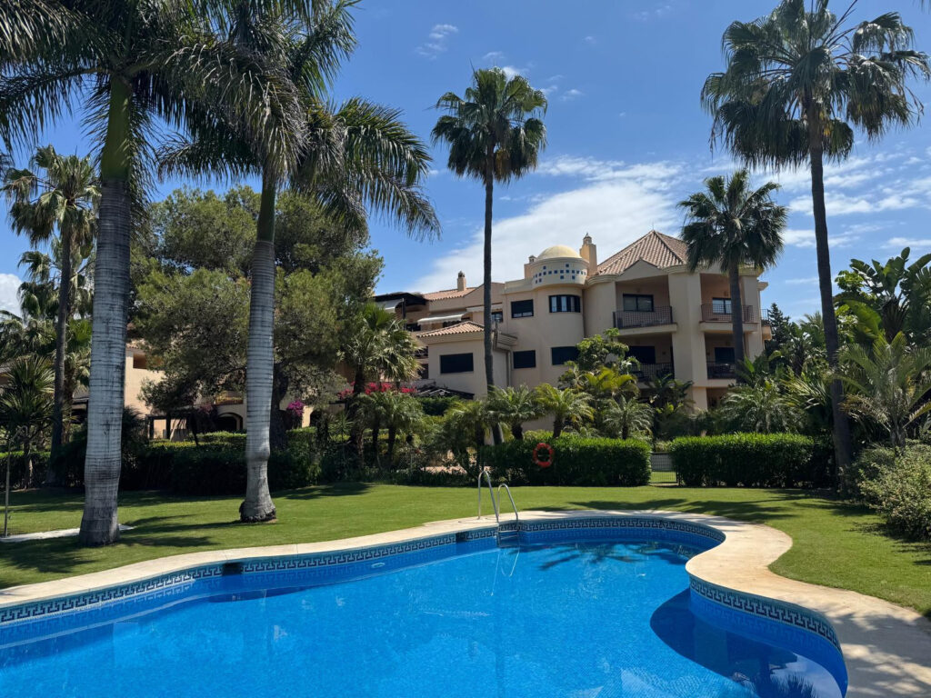 Beachside Living Just 150m from the Sea with Luxury Spa Facilities in Las Mimosas de Banús In Las Mimosas