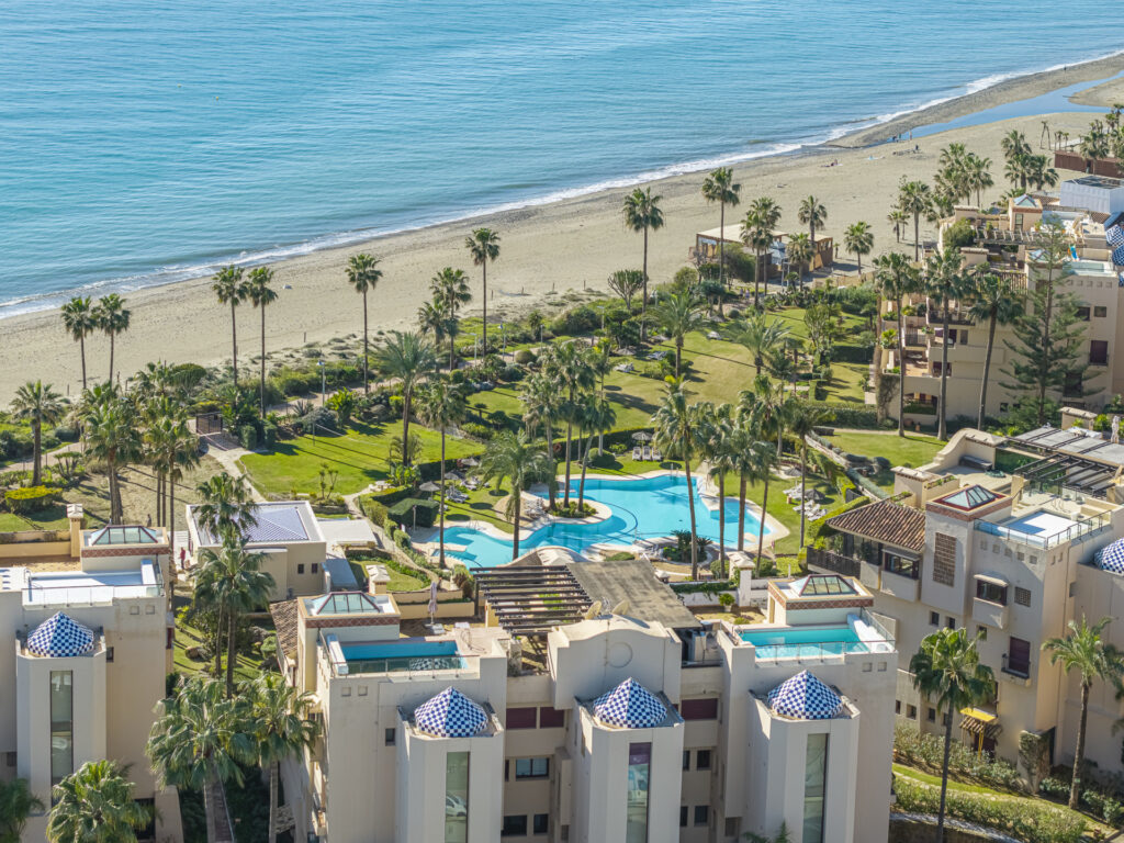 Frontline Beach Apartment in Costalita del Mar In Costalita del Mar