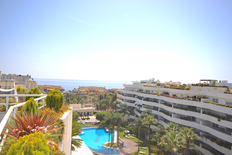 Penthouse Puerto Banús