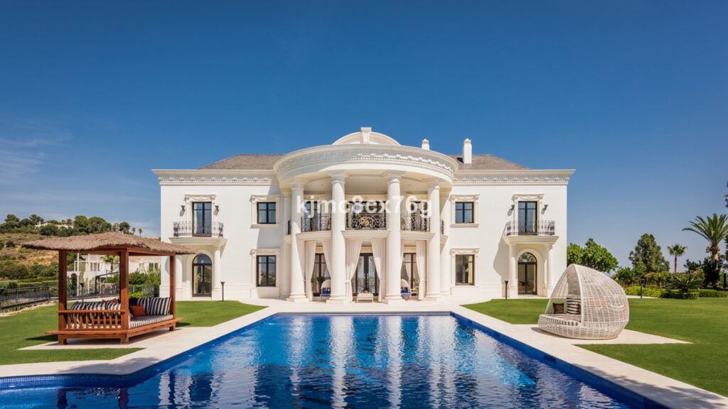 Detached Villa Hacienda Las Chapas