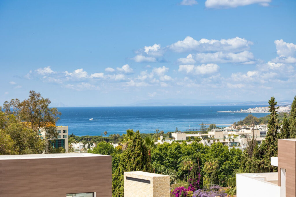 Detached Villa The Golden Mile
