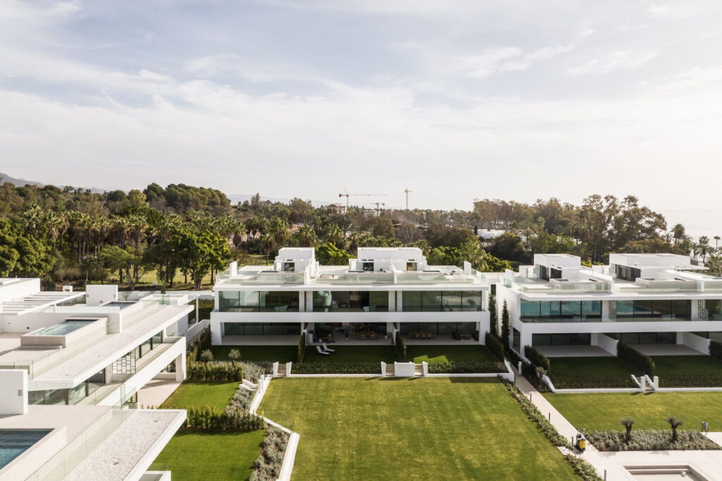 Semi-Detached House The Golden Mile