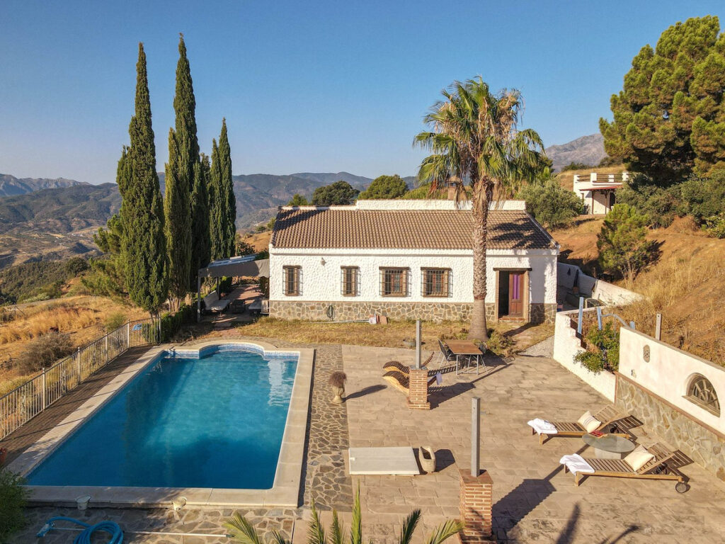 Detached Villa Alozaina