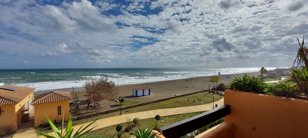 Middle Floor Apartment La Duquesa