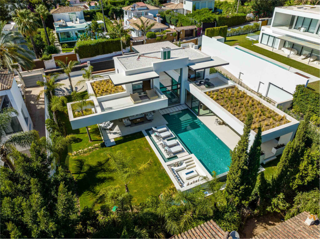 Detached Villa Nueva Andalucía