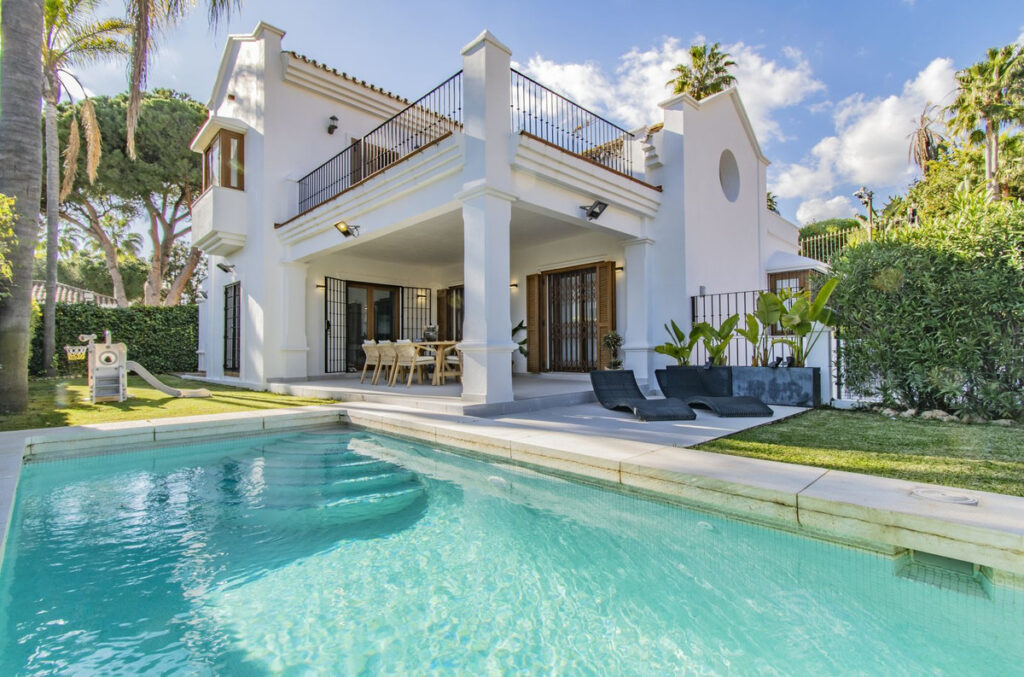 Detached Villa Nagüeles