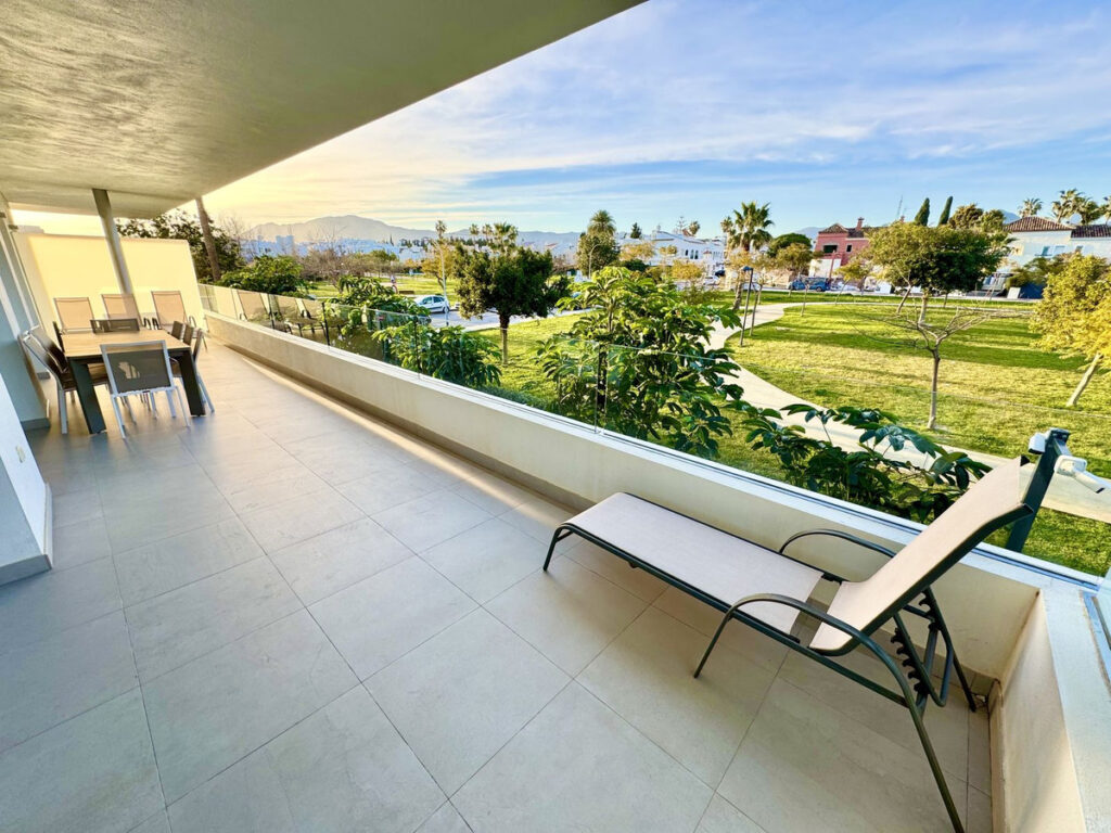 Middle Floor Apartment Estepona