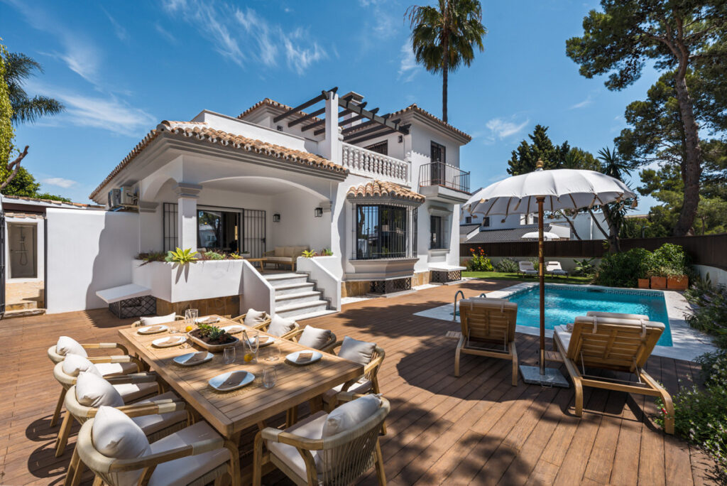 Detached Villa Nueva Andalucía