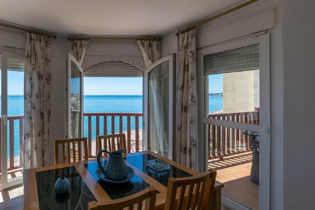 Middle Floor Apartment Carvajal