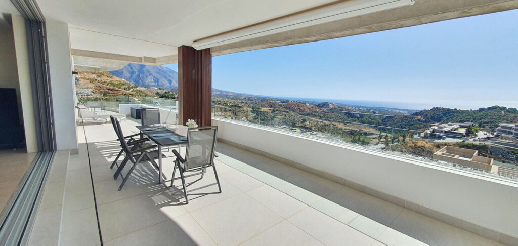 Middle Floor Apartment La Quinta