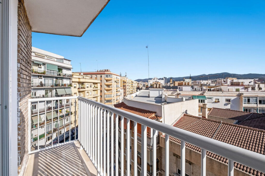 Middle Floor Apartment Málaga Centro