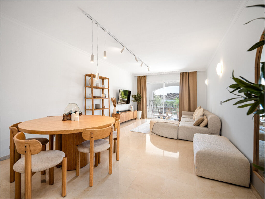 Middle Floor Apartment La Quinta