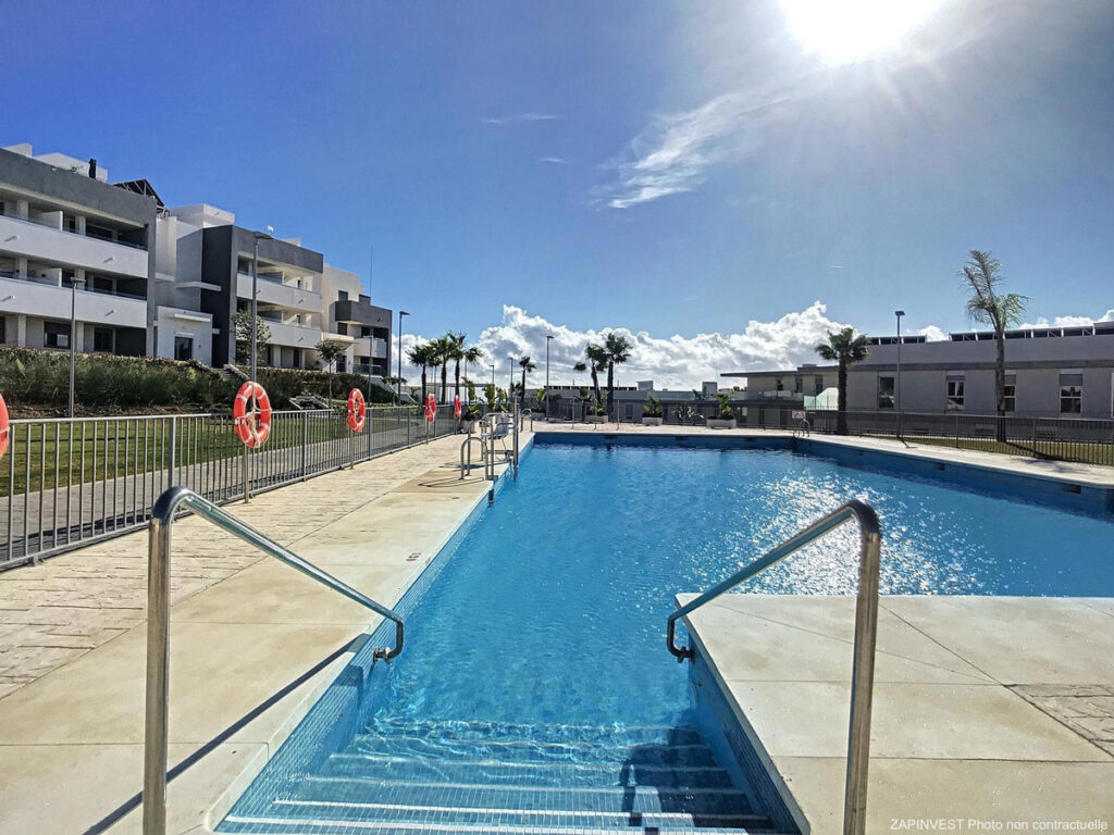 Middle Floor Apartment Estepona