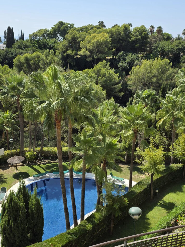 Middle Floor Apartment Sierra Blanca