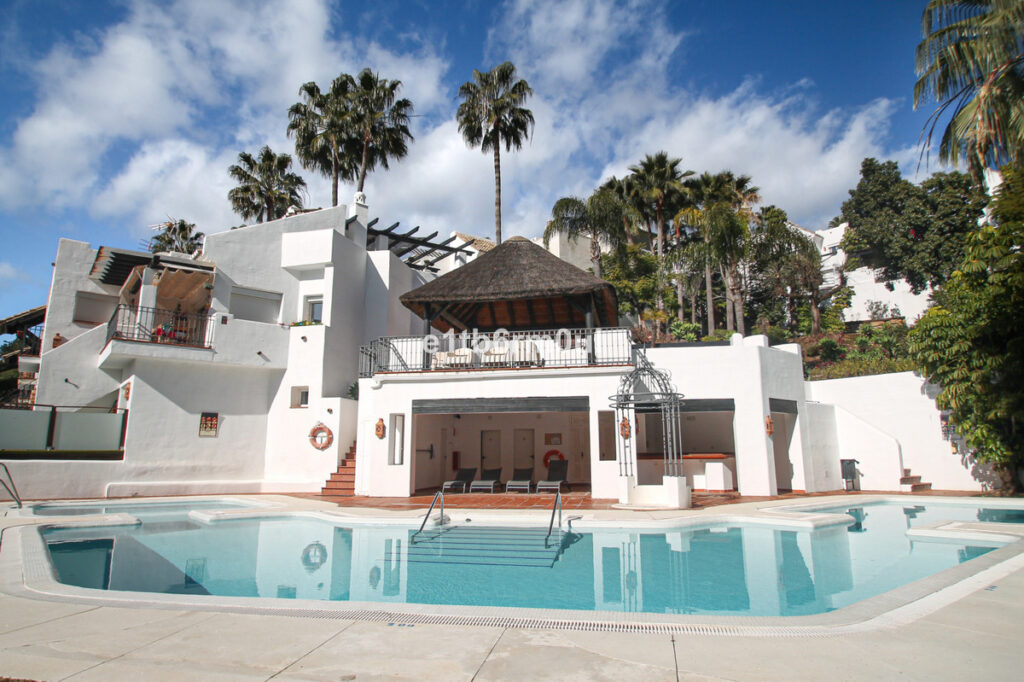 Townhouse Istán