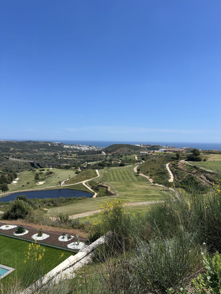 Middle Floor Apartment Calanova Golf
