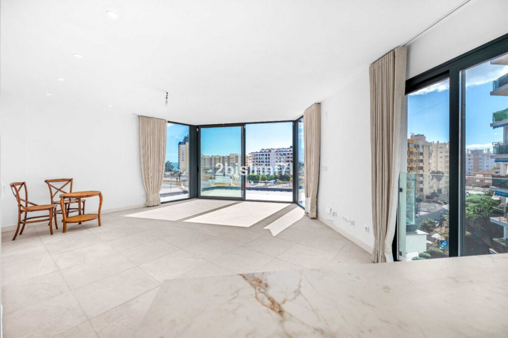 Middle Floor Apartment Fuengirola