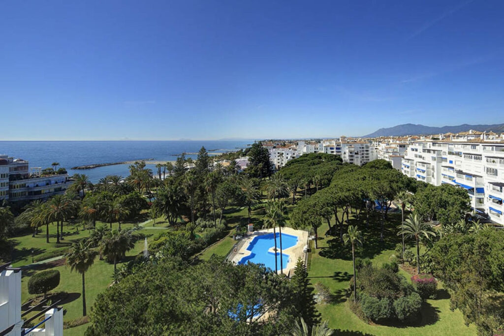 Penthouse Duplex Puerto Banús