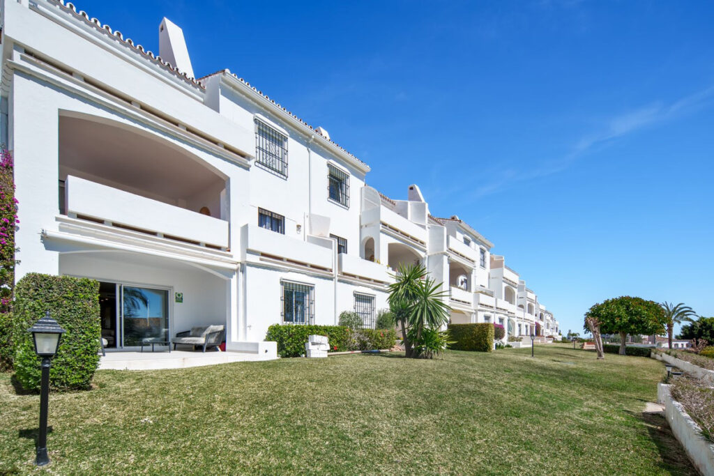 Ground Floor Apartment Nueva Andalucía