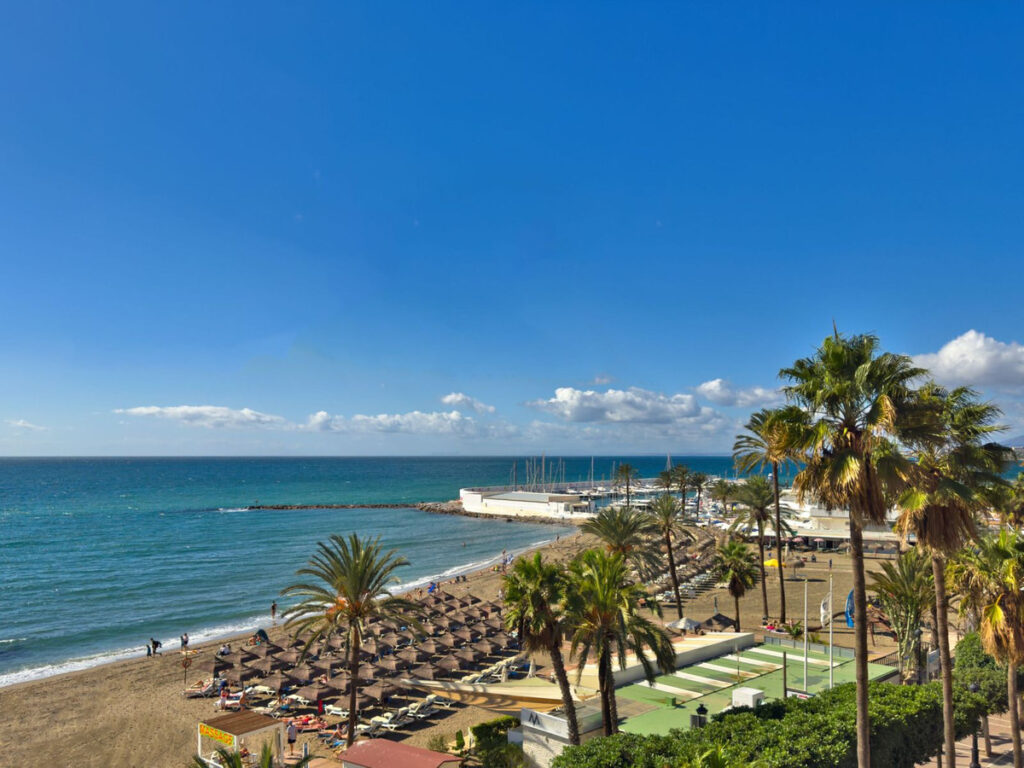 Middle Floor Apartment Marbella