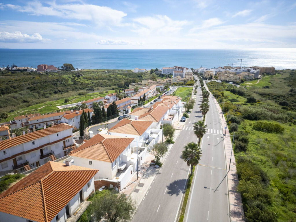 Semi-Detached House La Duquesa
