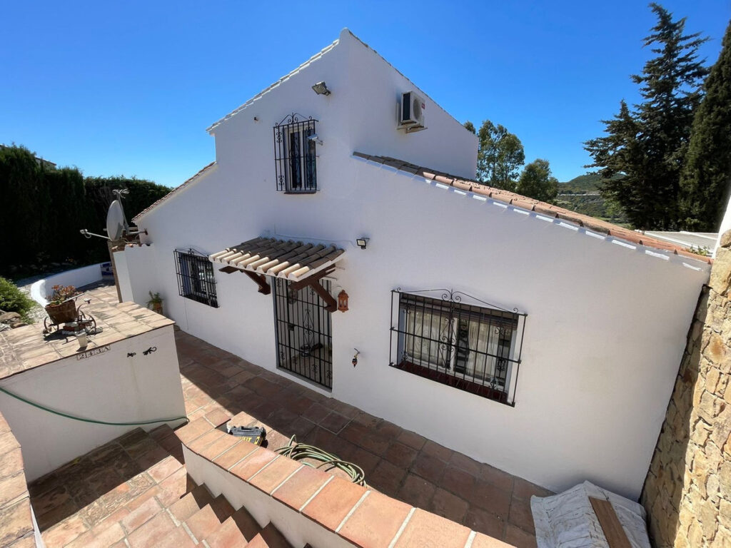 Detached Villa Valle Romano