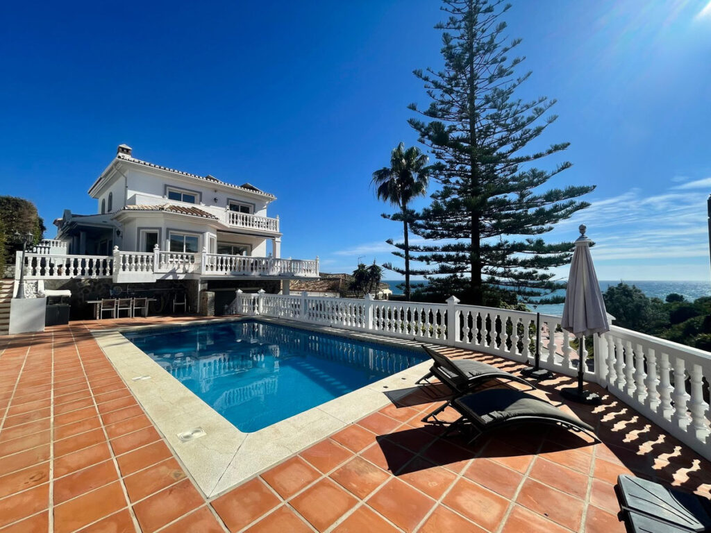 Detached Villa El Chaparral