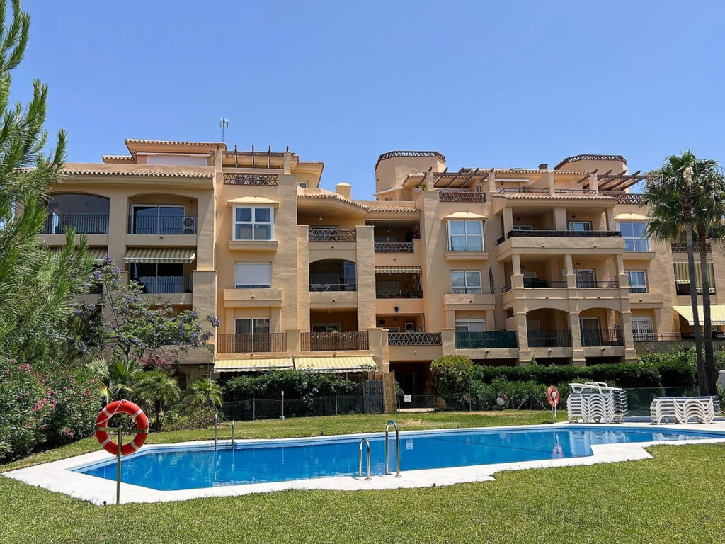 Middle Floor Apartment Calahonda