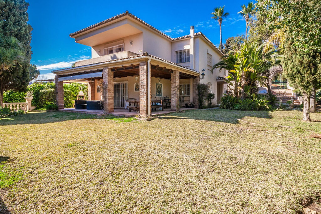 Detached Villa Calahonda