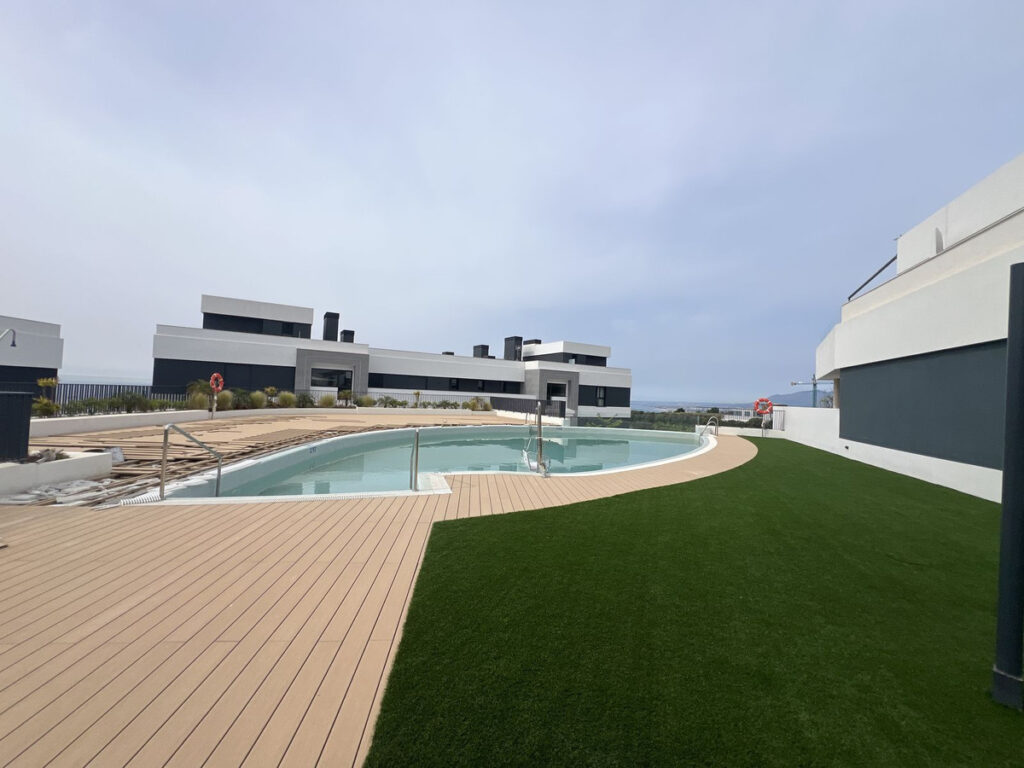 Middle Floor Apartment Altos de los Monteros