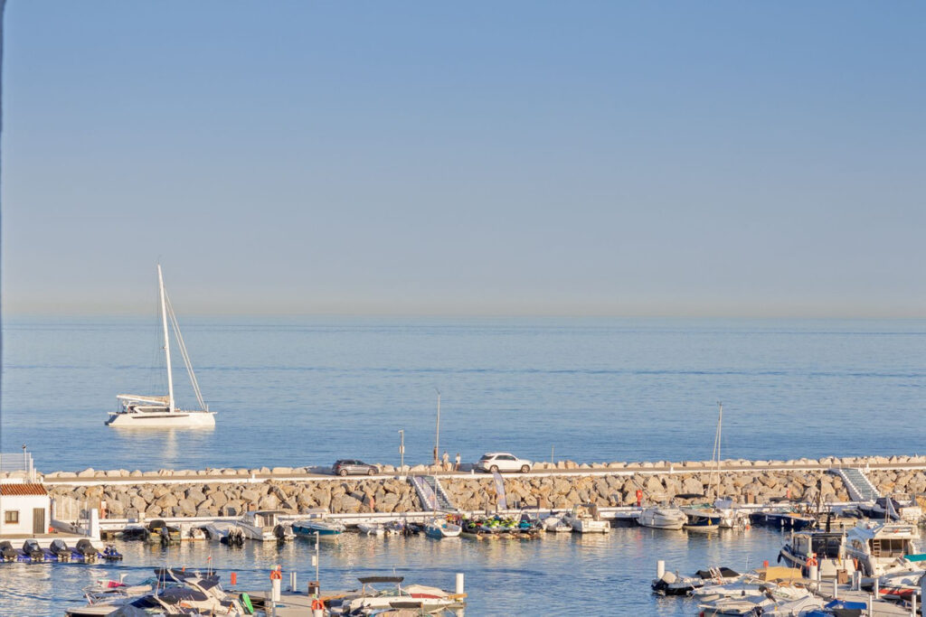 Top Floor Apartment Puerto Banús