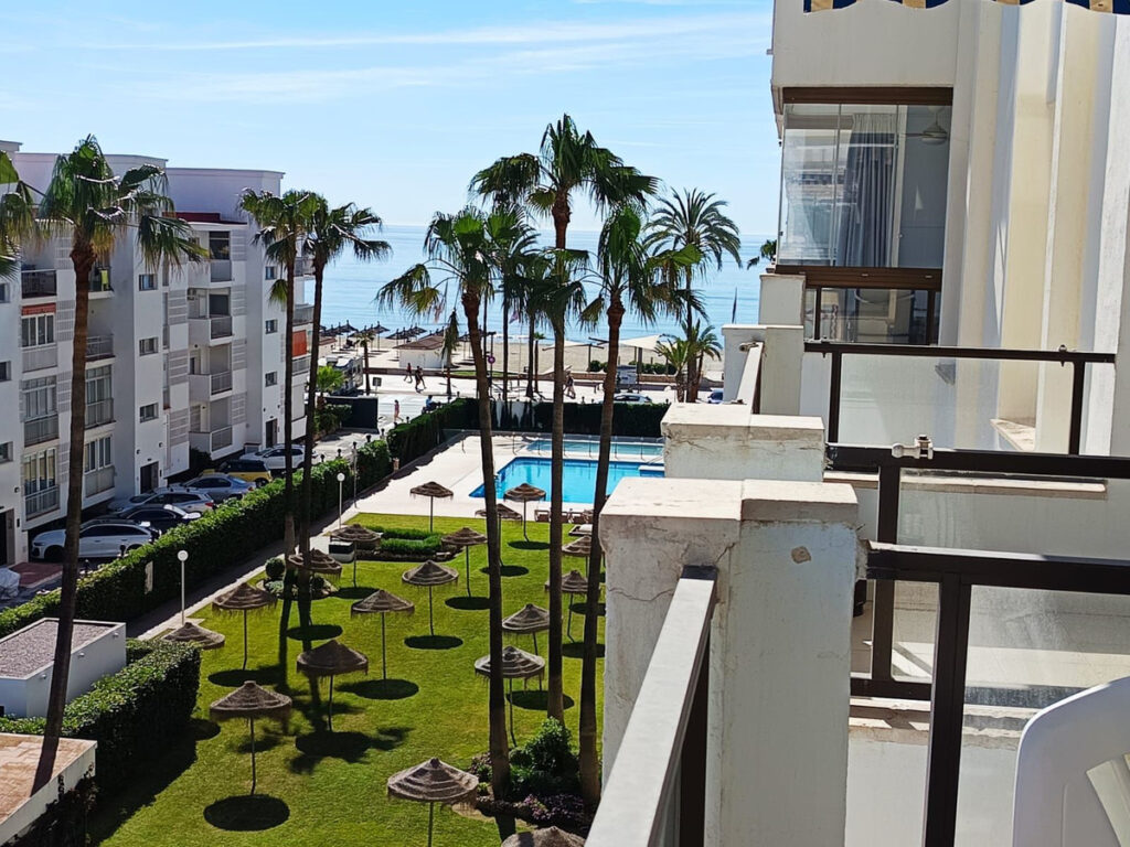 Middle Floor Apartment Fuengirola