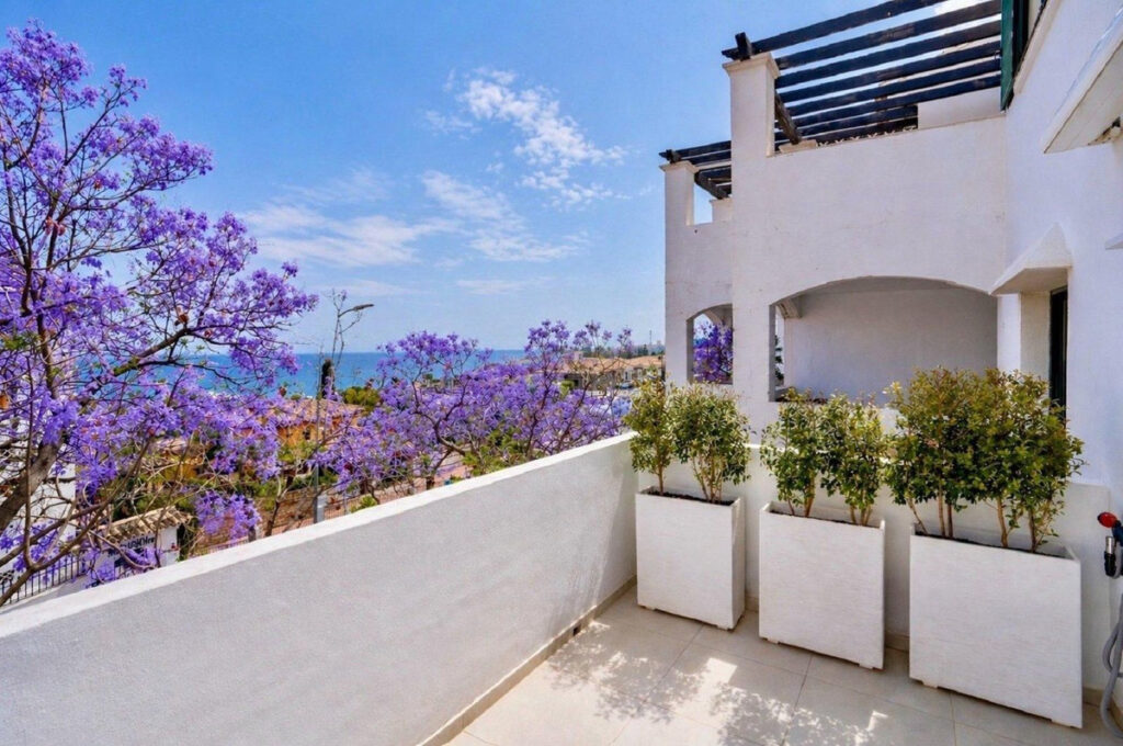 Middle Floor Apartment Benalmadena Pueblo
