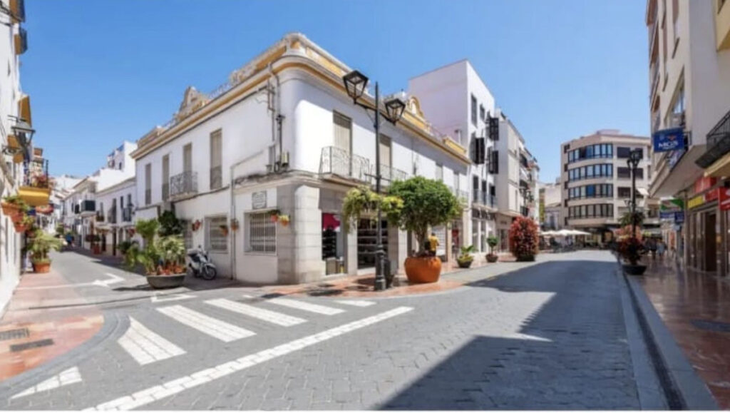 Building Estepona