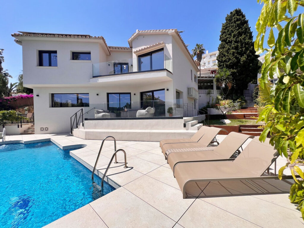 Detached Villa Riviera del Sol