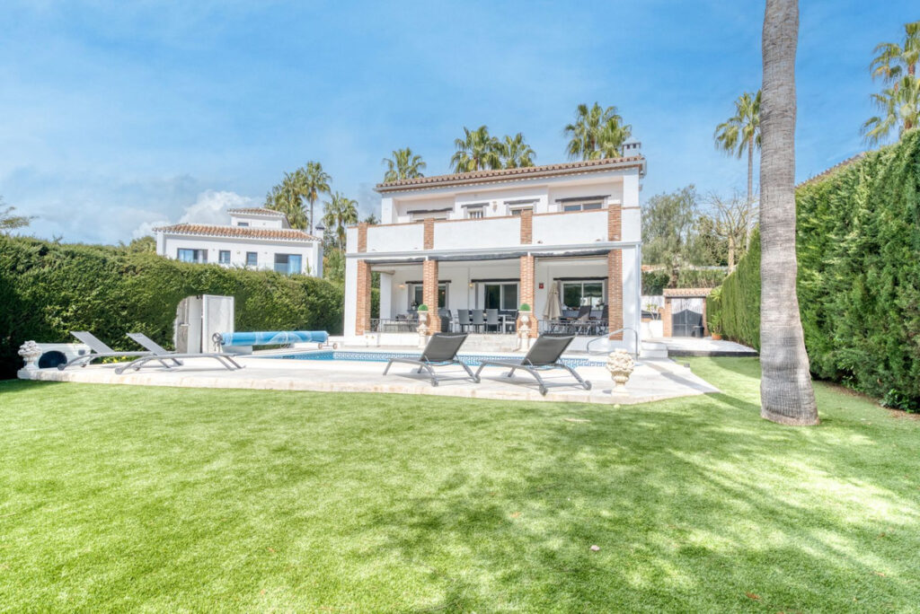 Detached Villa Calahonda