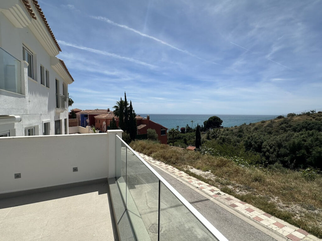 Detached Villa Torrequebrada