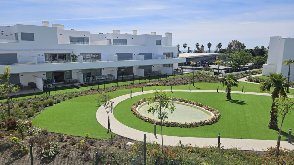 Middle Floor Apartment Estepona