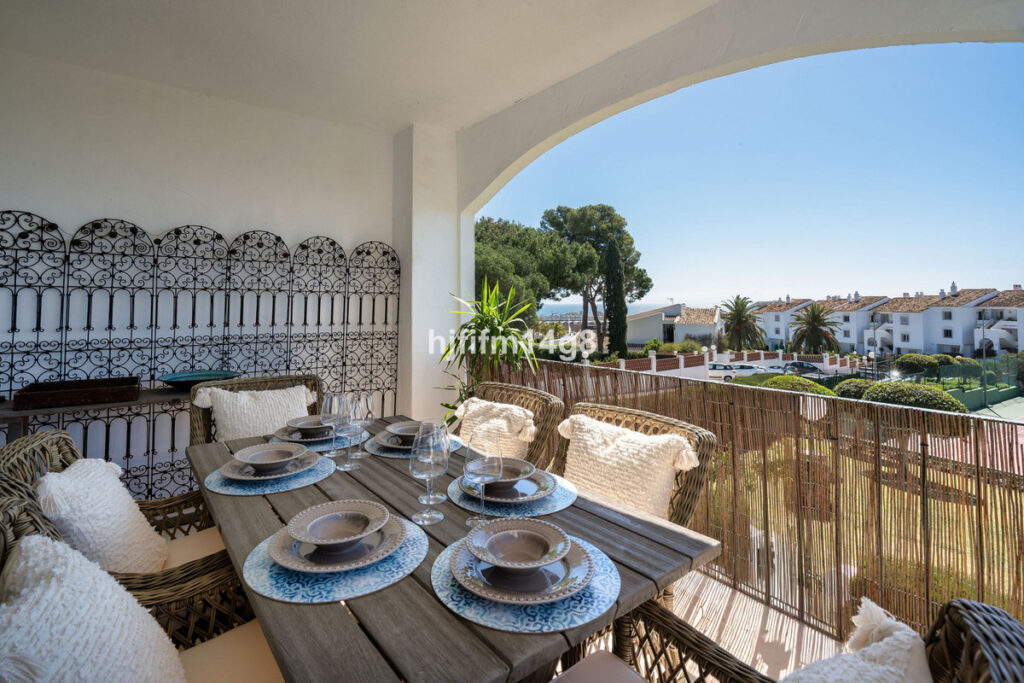 Middle Floor Apartment Nueva Andalucía