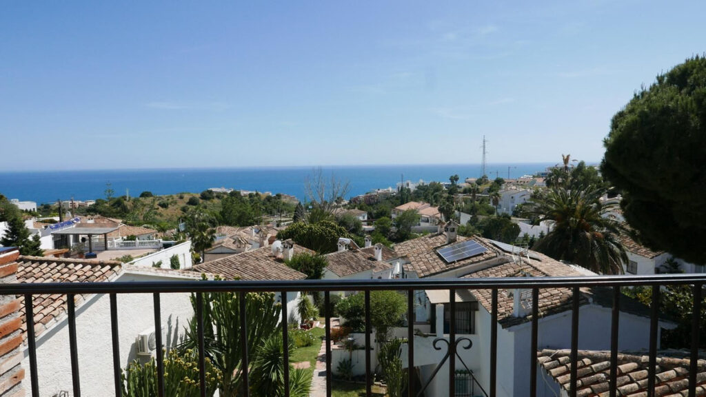 Top Floor Apartment Benalmadena