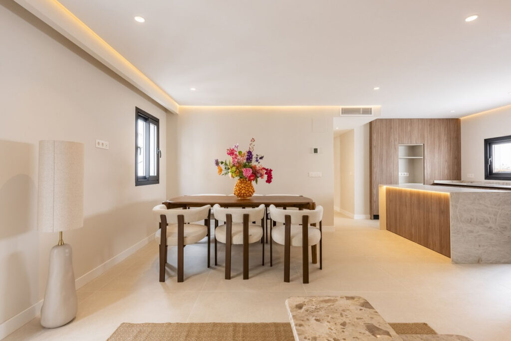 Top Floor Apartment Estepona