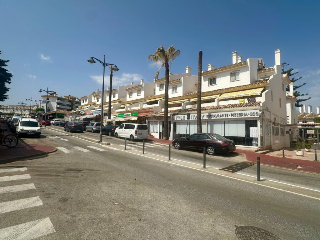 Top Floor Apartment Calahonda