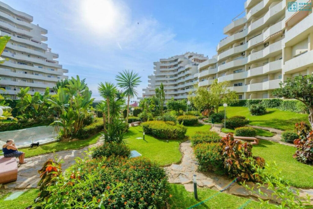 Middle Floor Apartment Benalmadena Costa