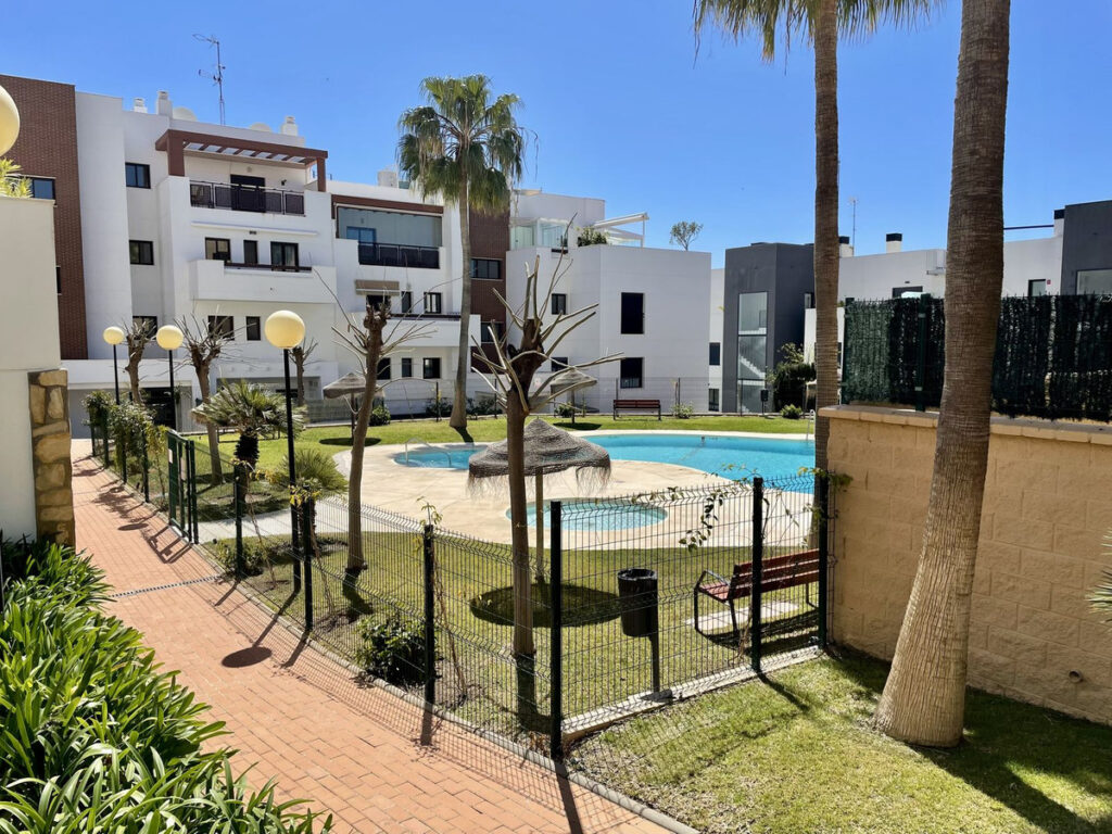 Middle Floor Apartment La Cala
