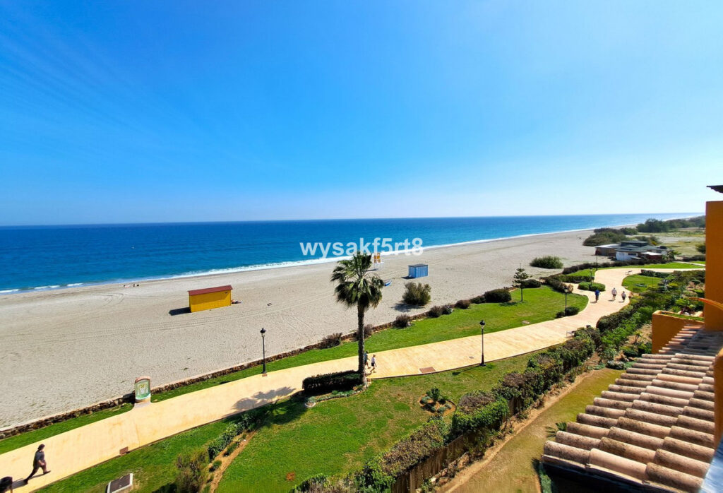 Middle Floor Apartment La Duquesa